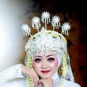 Indah Lestari profile icon