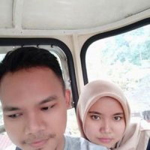 Rina Wulan Sari profile icon