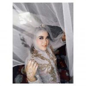 InDah Wahyu profile icon