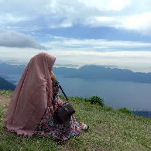 Nur Hamida profile icon