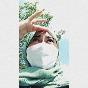 ly yullianti profile icon