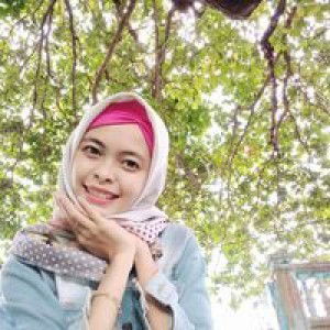 Enik Puspita Sari profile icon