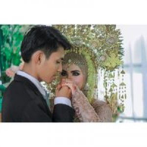 Febrika Rina Sari profile icon