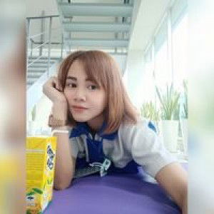 หญิง' พลอย profile icon