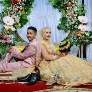 Nade Siregar profile icon