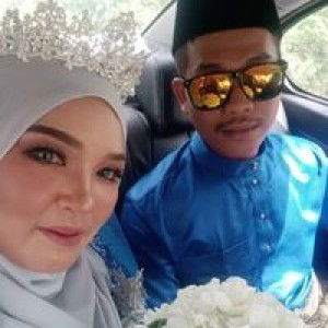 Erin Hakim profile icon