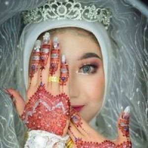 Putri Wijayanti profile icon