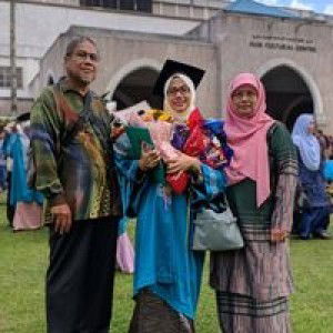 Ummi Syahirah profile icon