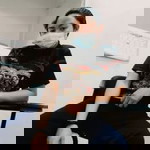 Em N Ems profile icon