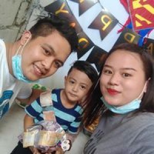 Yedda Marie Zablan-Wolf Siron profile icon