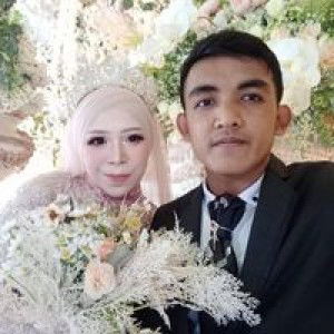 Venny Puji Rahayu N profile icon