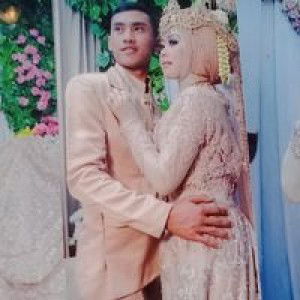 Nur Endah profile icon