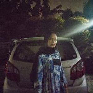 Iva Purnamasari profile icon