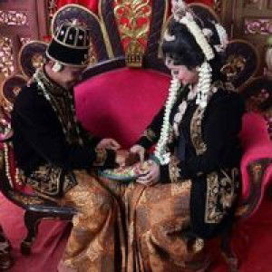 Ita mei larasati profile icon