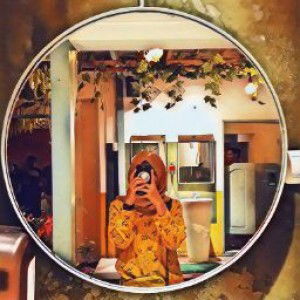 Risnia Sukensih profile icon