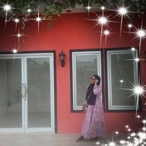 Dwi Retnosari profile icon