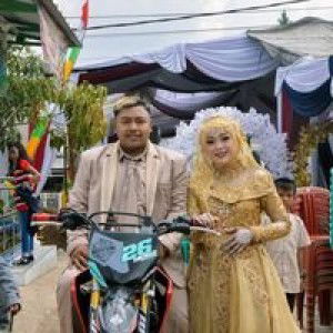 Reni Lasnawati profile icon