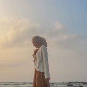 Leni Nur profile icon