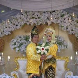 Ayu Hariani profile icon