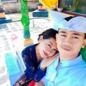 Wayan Riski profile icon