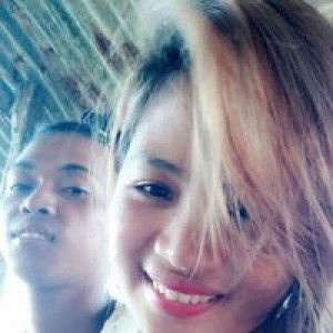 Esme Banaag profile icon