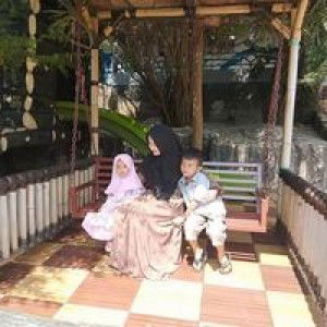 Nizam Choirunnisa profile icon