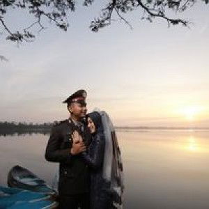 Riski Widia Sari profile icon