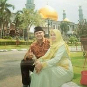 Azza Umar Harun profile icon