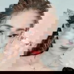 Nguyet Tu profile icon