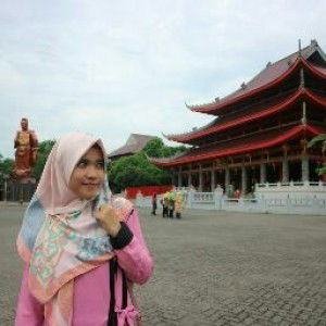 Heni Sulistyowati profile icon