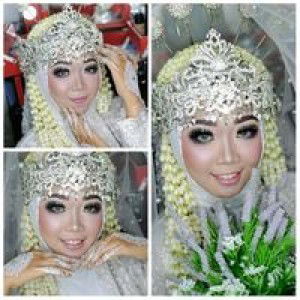 Yuli Susanti profile icon