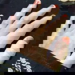 Anggi Putri Lestari profile icon