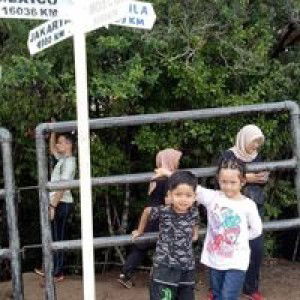 Nuriey Azlan profile icon