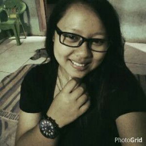 Tri Kartika profile icon