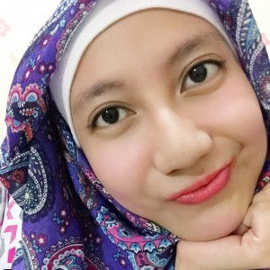 putri sardy profile icon