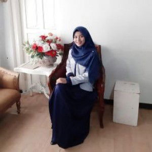 Esti Nurhasanah profile icon