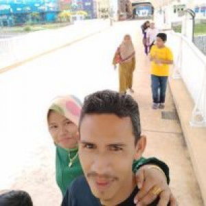 HUSLINDA HUSSIN profile icon