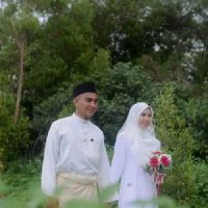 Nur Afinie profile icon