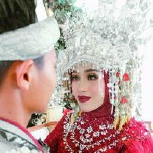 Devi Ajeng Anjarwati profile icon