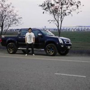 Narupol Bumrungsil profile icon