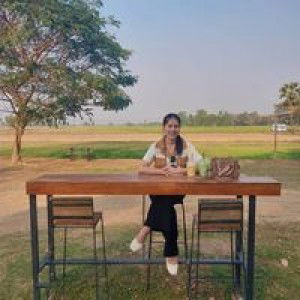 Jane Sakuna profile icon