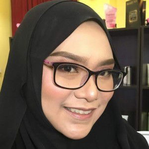 julie hadie profile icon