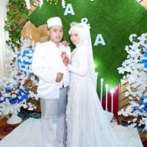 Ayu Fitriani profile icon