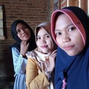 Dwi Indah Purwanti profile icon