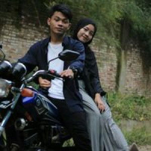 Dyah ChAlimatus profile icon