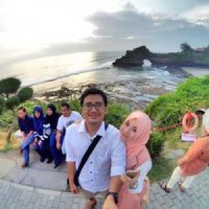 Destia Putri profile icon