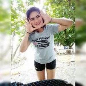 Khwunjira Stang profile icon