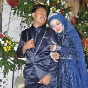 Sri Rahayu profile icon