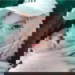 Fitri Wahyuni profile icon