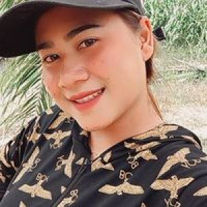 Rewadee Yui Meesuk profile icon